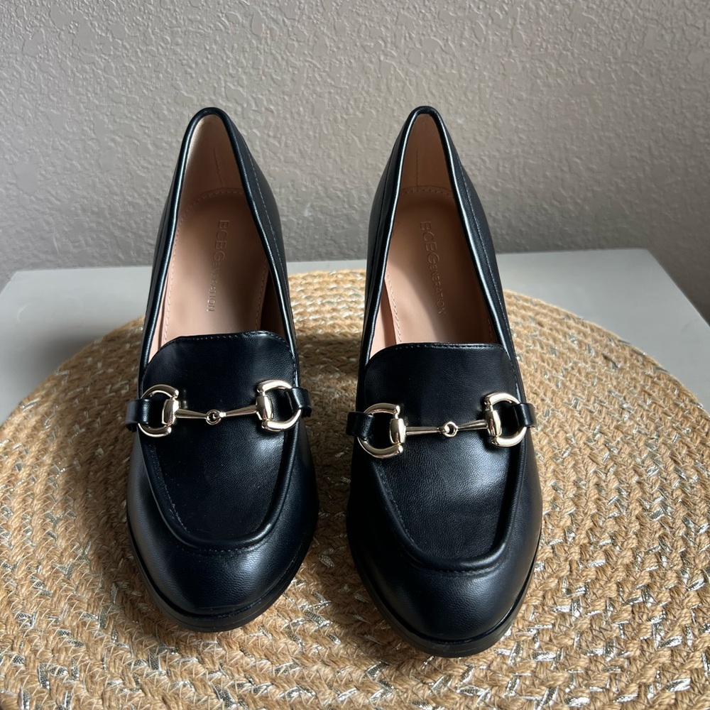Yixy loafer pump from BCBGGeneration. NEVER WORN BRAND NEW WITH BOX